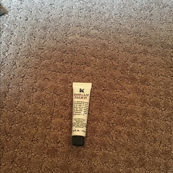 🌷KIEHL’S LIP BALM #1 NWT - Picture 3 of 4